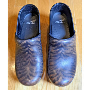 Dansko Zebra Professional Clog 39 EU 8.5-9 US Brown Leather Animal Print